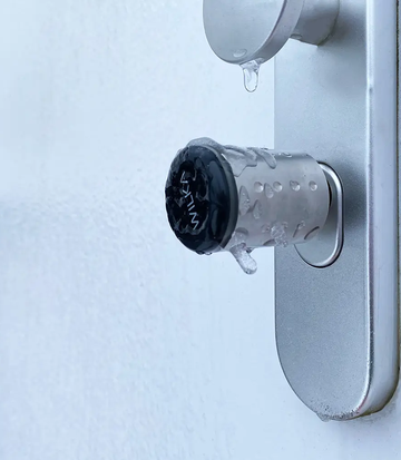 Schließtechnik für Außentüren und Haustüren Der elektronische Schließzylinder hält Eis und Schnee problemlos stand