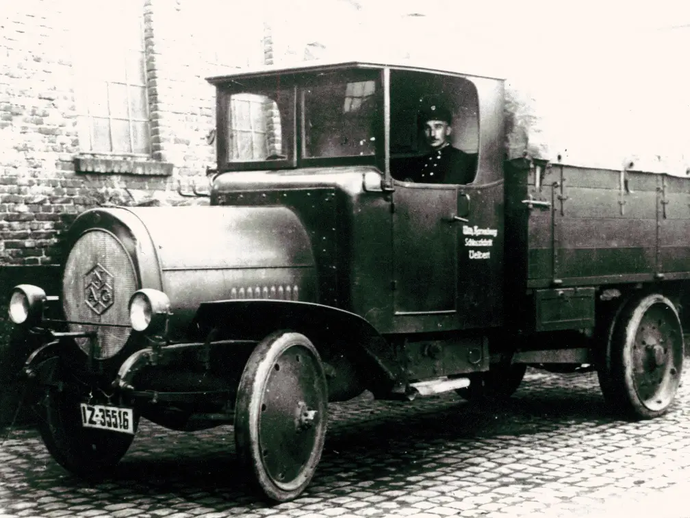 Historisches Foto eines Lkw von WILKA Historisches Foto eines Lkw von WILKA
